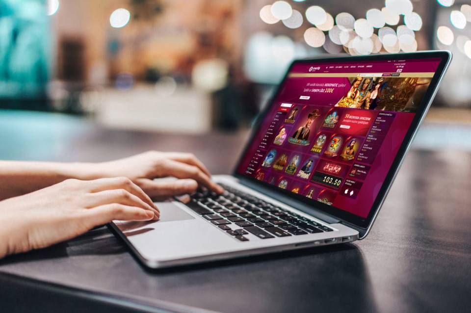 Experience Excitement at FlashDash Casino Online Slots Experience Excitement at FlashDash Casino Online Slots